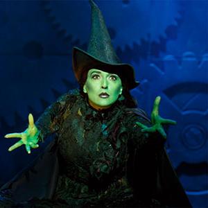 Jessica Vosk ’07 starring as Elphaba on Broadway.